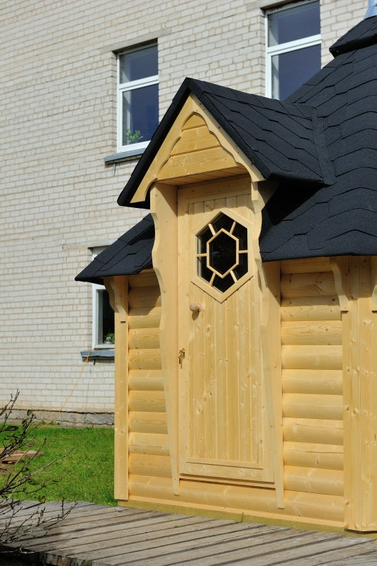 Grill-Kota mit Sauna-Anbau