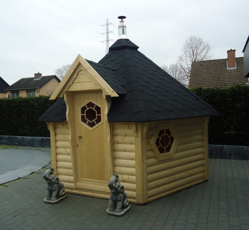 Grill-Kota mit Sauna-Anbau